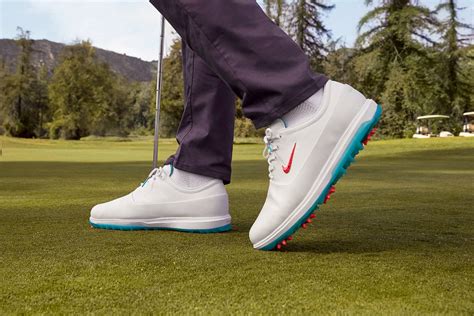 nike golfschoenen gras|nike golf sandals for men.